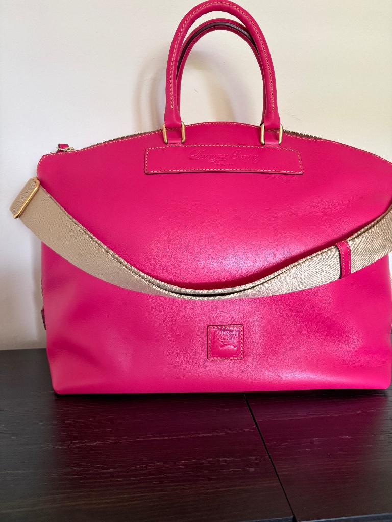 Dooney & Bourke 2009 Archive Juliette Vibrant Fuchsia Florentine! (Euc)